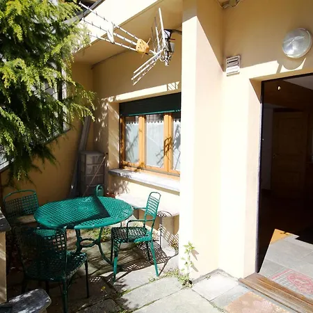Charmoz Roma Apartment
